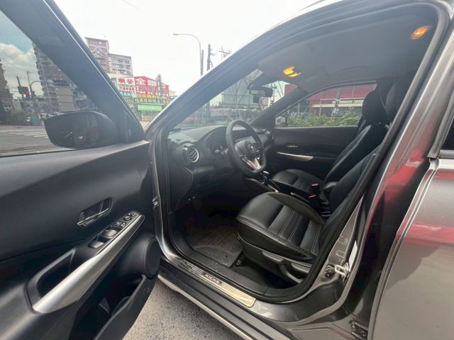 1.5L 智行旗艦款 360環景 盲點偵測 定速巡航 CARPLAY  第14張相片