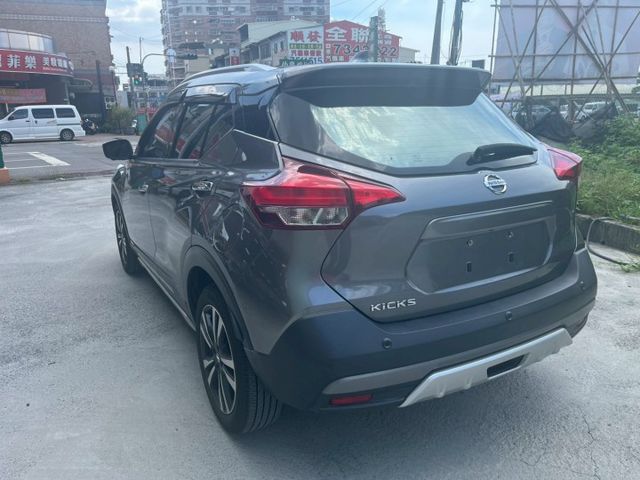 1.5L 智行旗艦款 360環景 盲點偵測 定速巡航 CARPLAY  第20張相片