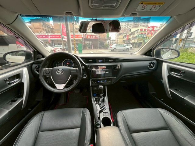 1.8L 經典款 免鑰匙啟動 倒車顯影 定速巡航 超值CP國民好車  第3張相片