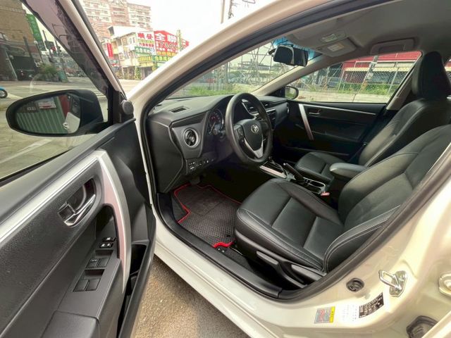 1.8L 經典款 免鑰匙啟動 倒車顯影 定速巡航 超值CP國民好車  第9張相片