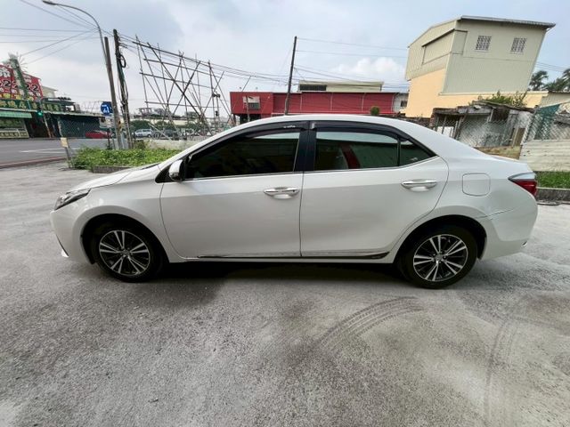 1.8L 經典款 免鑰匙啟動 倒車顯影 定速巡航 超值CP國民好車  第11張相片