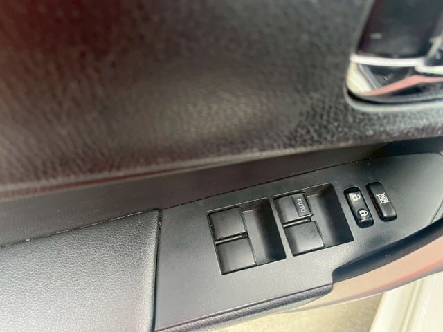 1.8L 經典款 免鑰匙啟動 定速巡航 前車雷達  第7張相片