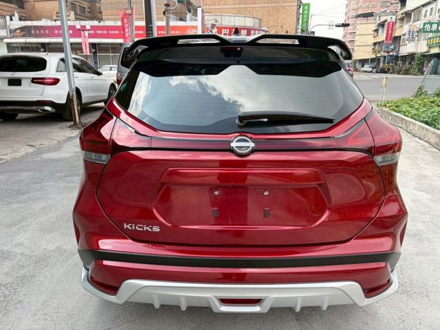 2022 Nissan Kicks 1.6旗艦版 盲點偵測 ACC全速域 PFCW超視距車輛追撞警示系統  第12張相片