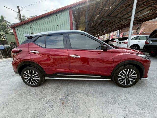 2022 Nissan Kicks 1.6旗艦版 盲點偵測 ACC全速域 PFCW超視距車輛追撞警示系統  第14張相片
