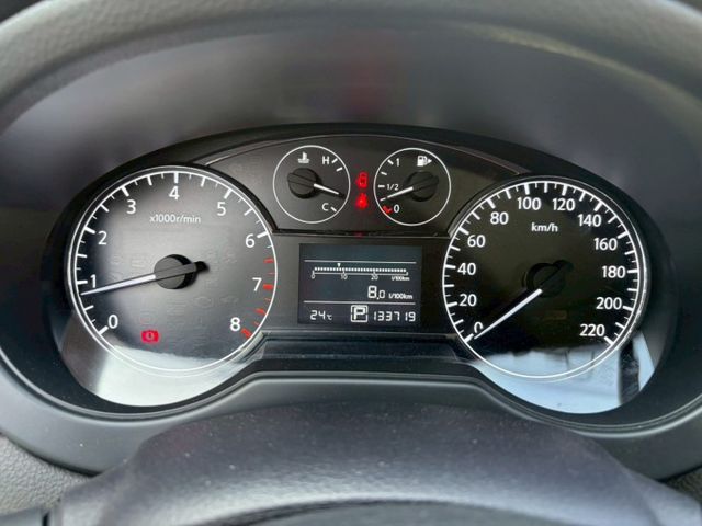 1.6L 旗艦款 倒車影像 定速巡航 免鑰匙啟動  恆溫空調 胎壓偵測  第4張相片