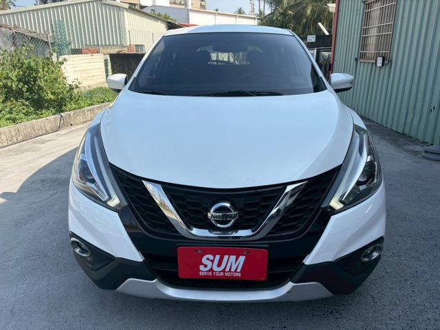 1.6L 旗艦款 倒車影像 定速巡航 免鑰匙啟動  恆溫空調 胎壓偵測  第18張相片