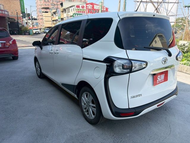 1.8L 豪華+款 雙電動電滑門 免鑰匙啟動 循跡防滑 胎壓偵測  第13張相片