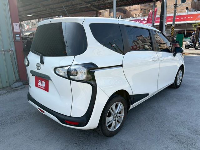 1.8L 豪華+款 雙電動電滑門 免鑰匙啟動 循跡防滑 胎壓偵測  第14張相片