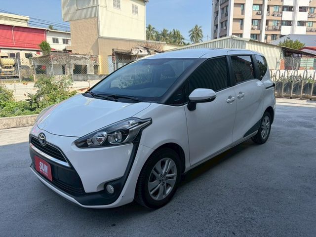 1.8L 豪華+款 雙電動電滑門 免鑰匙啟動 循跡防滑 胎壓偵測  第19張相片