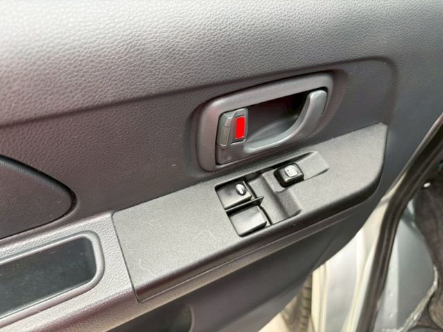 1.5L 廂型五人座貨車 倒車雷達 盲點偵測 定速巡航 循跡防滑  第8張相片