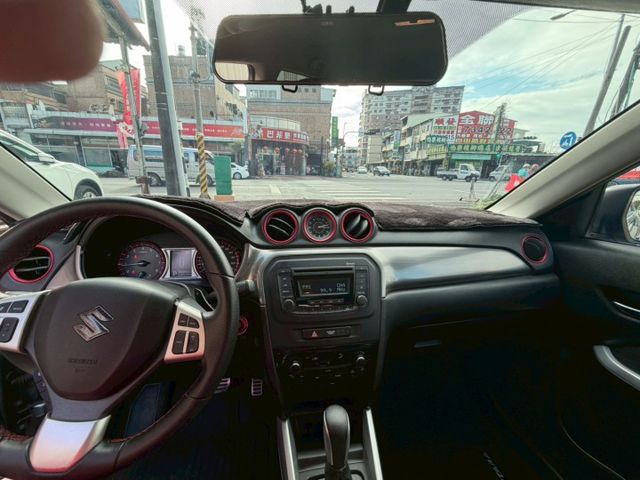 1.4L VITARA S 渦輪增壓 定速巡航 感應式頭燈 感應式雨刷 倒車雷達  第2張相片