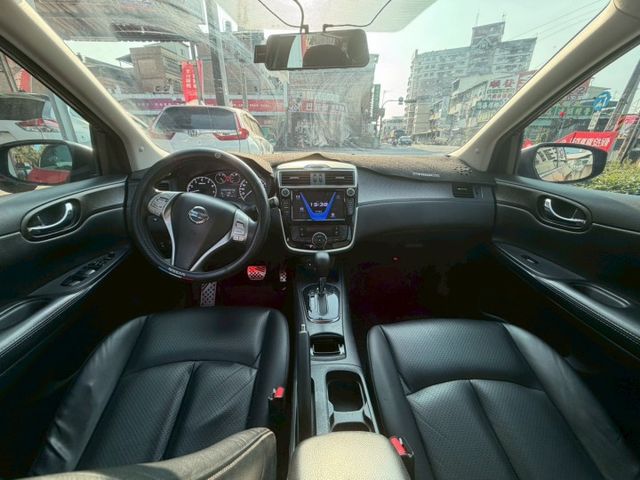 1.6L 旗艦款 盲點偵測 倒車顯影 360環景 定速巡航 胎壓偵測  第7張相片