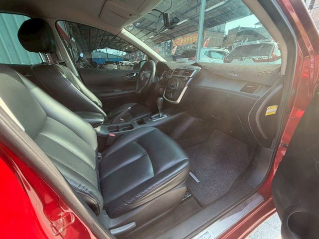 1.6L 旗艦款 盲點偵測 倒車顯影 360環景 定速巡航 胎壓偵測  第10張相片