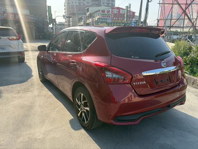 1.6L 旗艦款 盲點偵測 倒車顯影 360環景 定速巡航 胎壓偵測  第11張相片