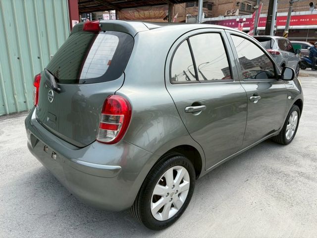 2012 Nissan March 1.5 SV 恆溫空調 倒車雷達  第7張相片