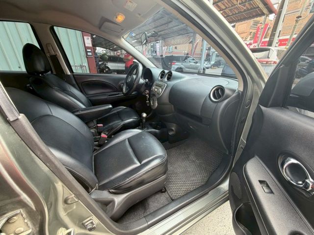 2012 Nissan March 1.5 SV 恆溫空調 倒車雷達  第10張相片