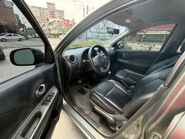 2012 Nissan March 1.5 SV 恆溫空調 倒車雷達  第13張相片