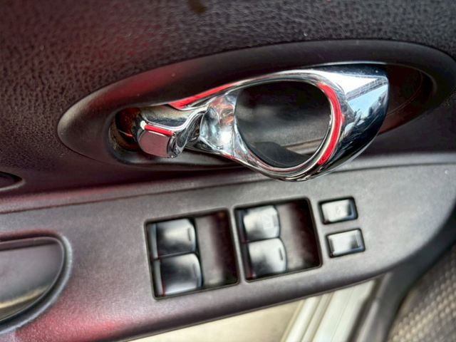 2012 Nissan March 1.5 SV 恆溫空調 倒車雷達  第14張相片