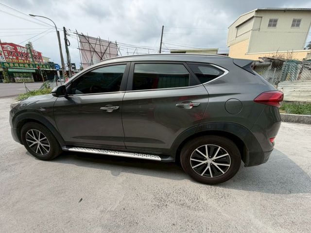 2018 Hyundai Tucson 汽油時尚Turbo 電動座椅 倒車雷達影像 定速巡航 免鑰匙啟動  第9張相片