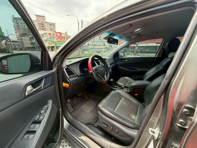 2018 Hyundai Tucson 汽油時尚Turbo 電動座椅 倒車雷達影像 定速巡航 免鑰匙啟動  第14張相片