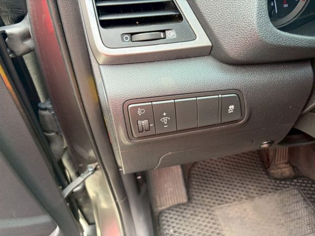 2018 Hyundai Tucson 汽油時尚Turbo 電動座椅 倒車雷達影像 定速巡航 免鑰匙啟動  第15張相片