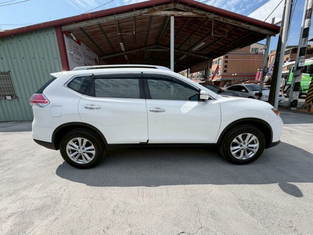2017 Nissan X-Trail 2.0玩美影音版  第5張相片