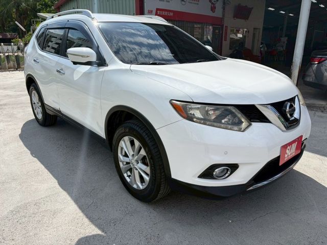 2017 Nissan X-Trail 2.0玩美影音版  第6張相片