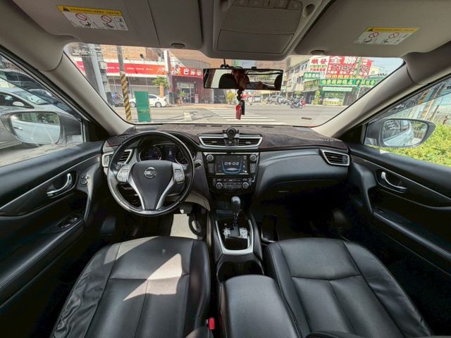 2017 Nissan X-Trail 2.0玩美影音版  第15張相片