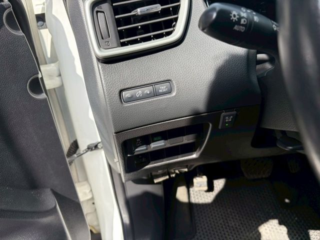 2017 Nissan X-Trail 2.0玩美影音版  第18張相片