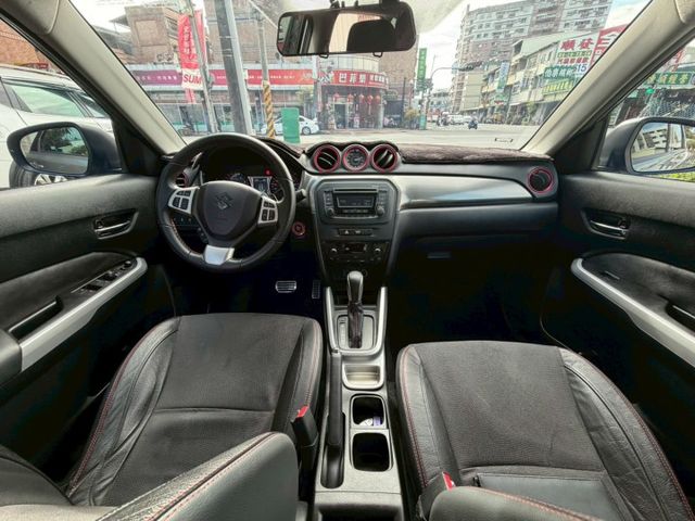 1.4L VITARA S 渦輪增壓 定速巡航 感應式頭燈 感應式雨刷 倒車雷達  第7張相片