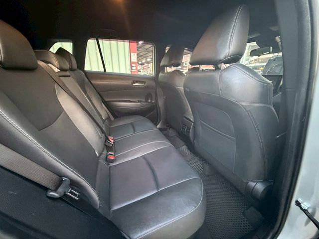 2023 Toyota Corolla Cross 1.8 Hybrid尊爵 免鑰匙啟動車門鎖 環景影像系統  第8張相片