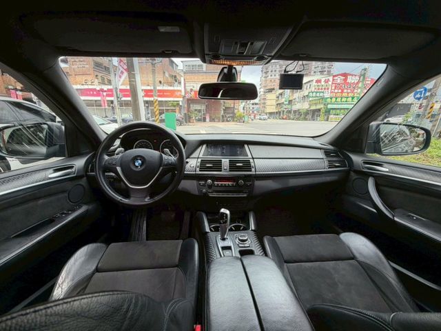 2010 BMW X6 xDrive35i 電動尾門 電動座椅 倒車導引 總代理  第13張相片