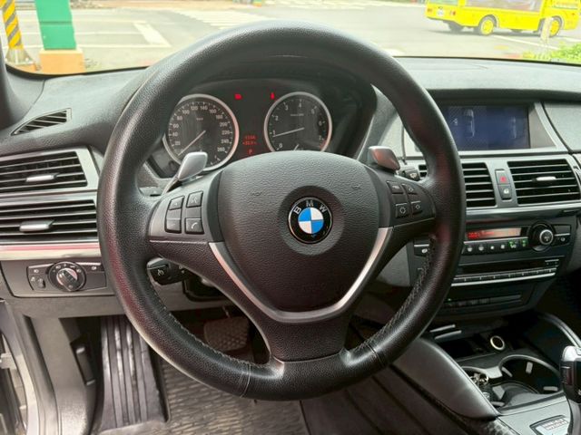 2010 BMW X6 xDrive35i 電動尾門 電動座椅 倒車導引 總代理  第17張相片