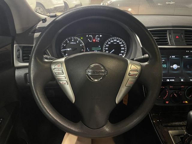 ❣❣2014 NISSAN SENTRA 安卓機❣❣  第15張相片