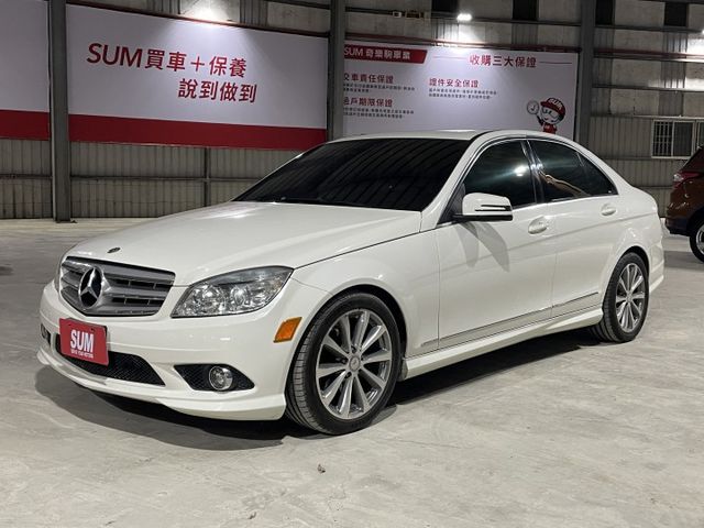 2010 M-Benz C300 ✅碳纖維內飾板✅電動天窗✅雙前電動調整  第1張相片