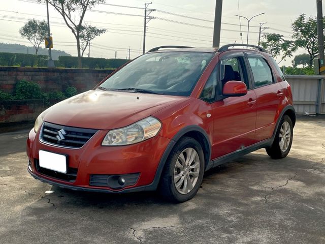 2013 Suzuki SX4 ✅安卓機 ✅倒車顯影✅免鑰匙啟動✅恆溫空調✅ISOFIX ✅兒童安全鎖  第1張相片