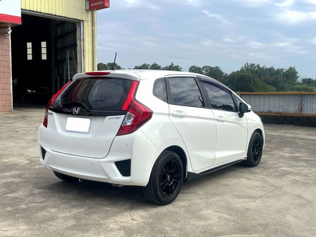 2015 HONDA FIT VTI-S 市區好停車.妥善率極高 ✅安卓機 ✅定速巡航 ✅換檔撥片  第4張相片