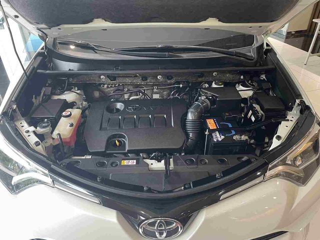 RAV4 2.0  第10張相片