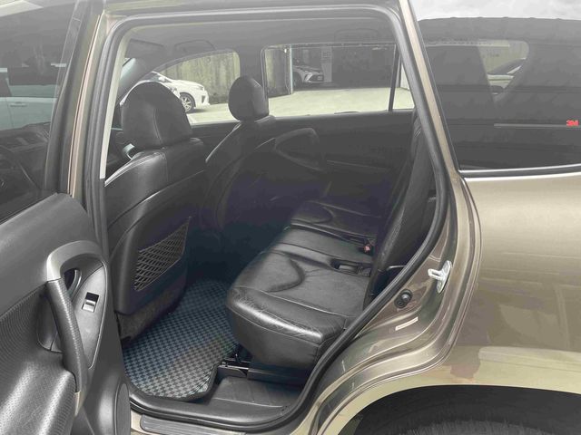 RAV4 2.4 2WD  第8張相片