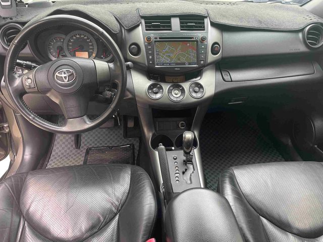 RAV4 2.4 2WD  第9張相片