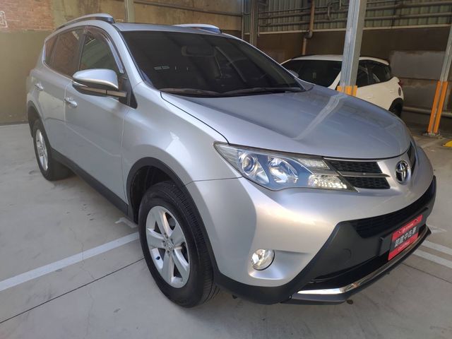 RAV4 2.5  第3張相片