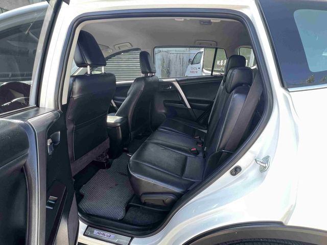 RAV4 2.0  第8張相片