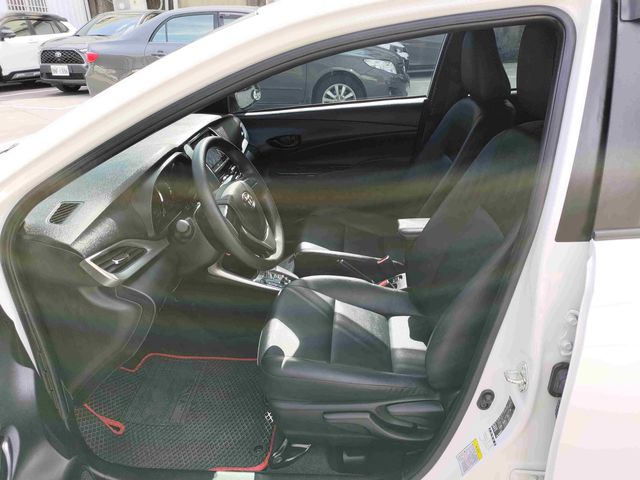 YARIS 1.5  第7張相片