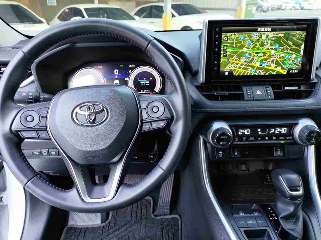 RAV4 2.0  第9張相片