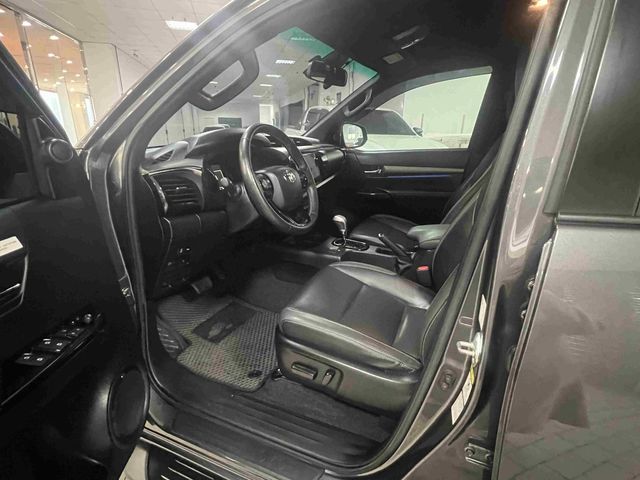 HILUX  第7張相片