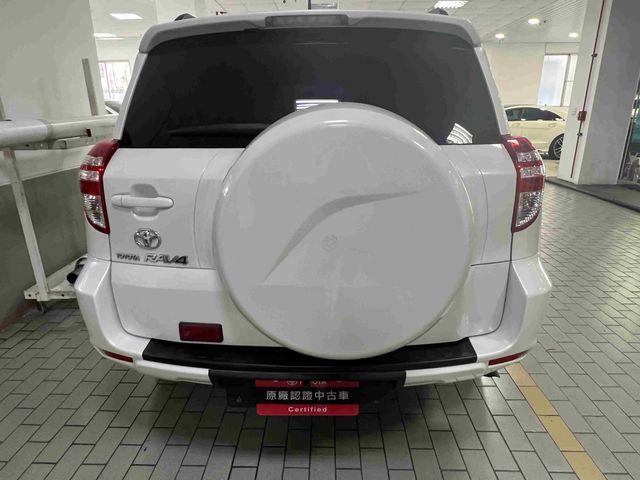 RAV4 2.4 2WD  第6張相片