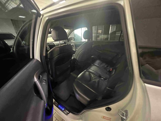 RAV4 2.4 2WD  第8張相片