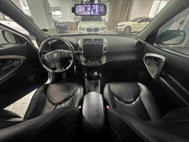 RAV4 2.4 2WD  第9張相片