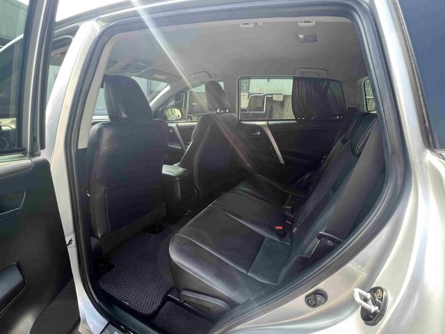 RAV4 2.0  第8張相片