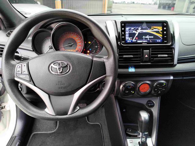 YARIS 1.5  第9張相片